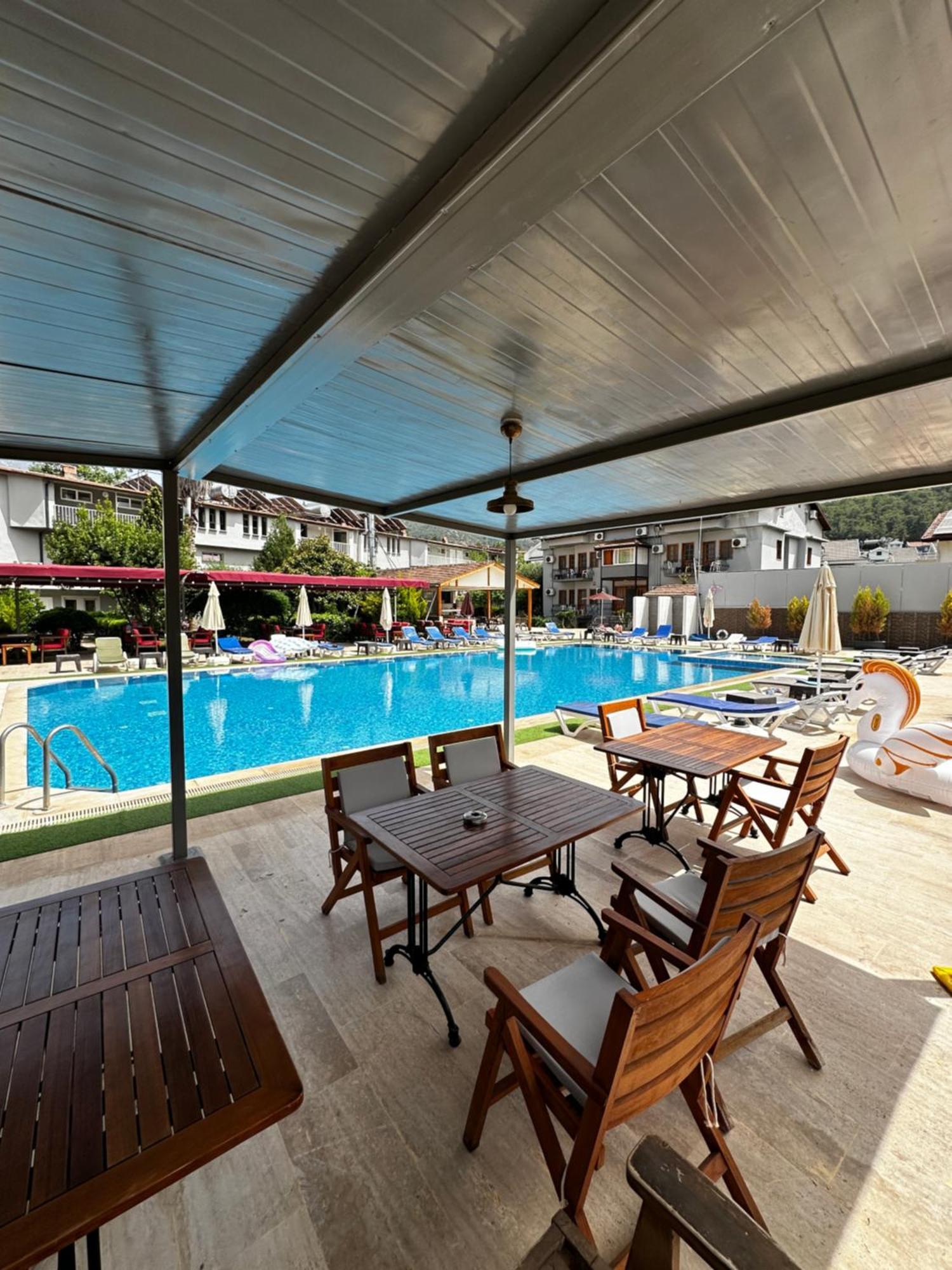 Carmina Hotel Ovacık Dış mekan fotoğraf